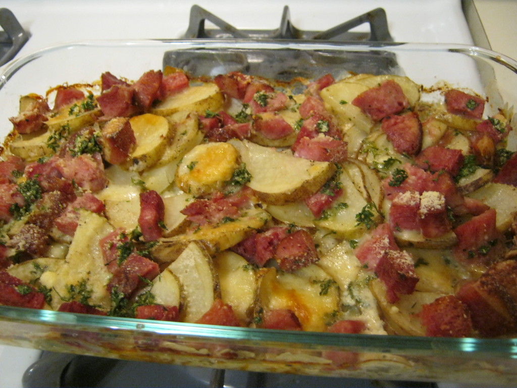 Grutin Potatoes and ham cooked